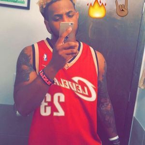 Meet your Posher, Deion-james